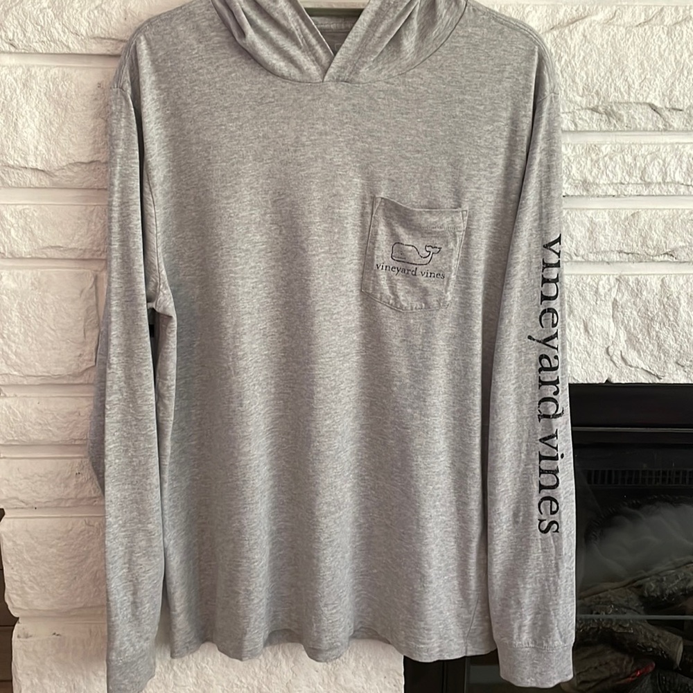 Vineyard Vines Distressed Classic Style Long Sleeve Hooded Tee Sz Medium